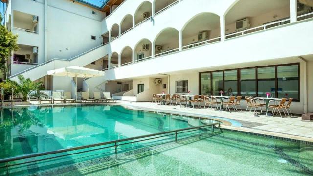 Elinotel Polis Hanioti Kasandra (2).jpg