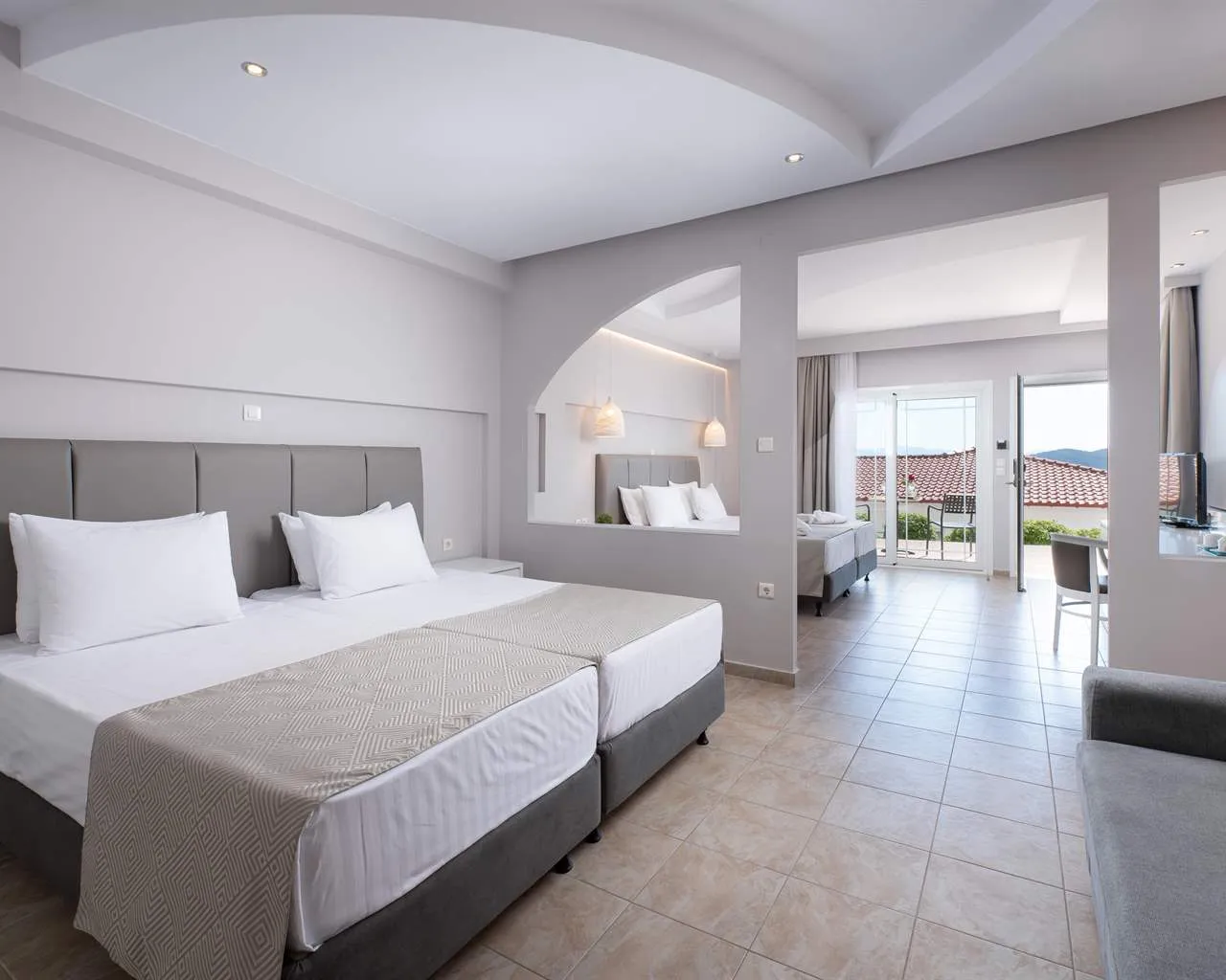 Alexandros Palace Hotel & Suites, Grčka — Family Room Superior Garden View