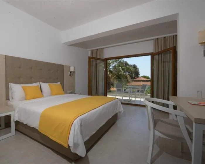 Aristoteles Holiday Resort & Spa, Uranopolis, Grčka — Double Room Standard Garden View