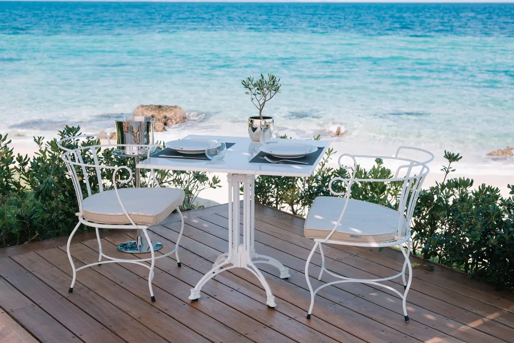 Avaton Luxury Beach Resort - Relais & Chateaux, Nea Roda, Grčka — plaža