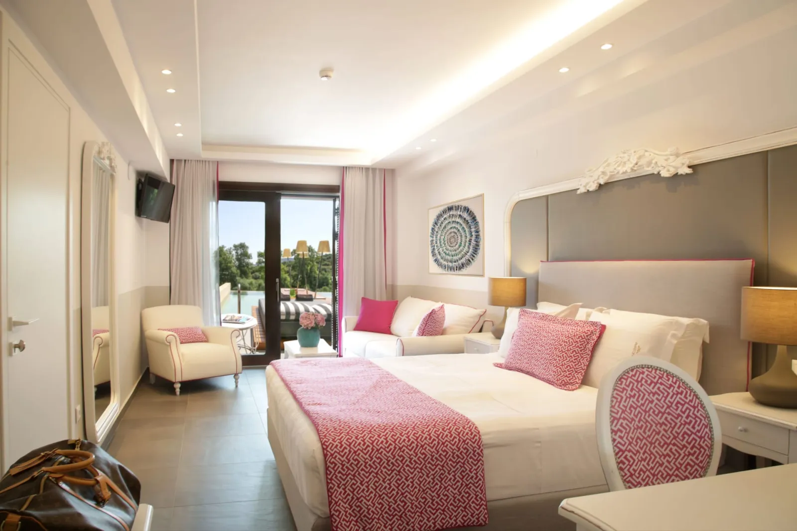 Avaton Luxury Beach Resort - Relais & Chateaux, Nea Roda, Grčka — Two Bedroom Connected Suite with Private Pools