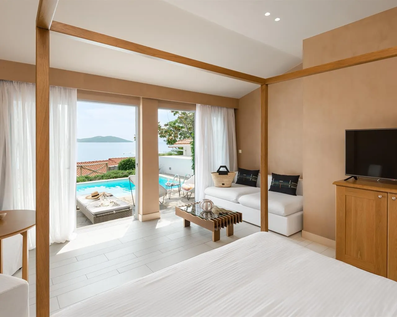 Eagles Palace Hotel, Uranopolis, Grčka — Bungalow 2 BedRoom Private Pool Sea View