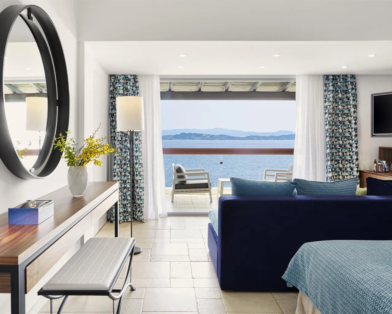 Eagles Palace Hotel, Uranopolis, Grčka — Junior Suite Sea Front