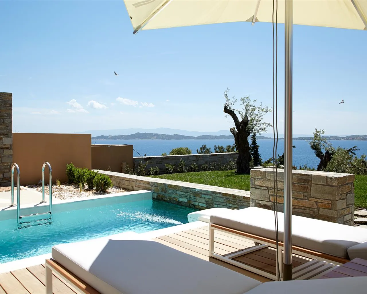 Eagles Villas, Uranopolis, Grčka — Villa Junior Pool Private Garden open plan Sea View