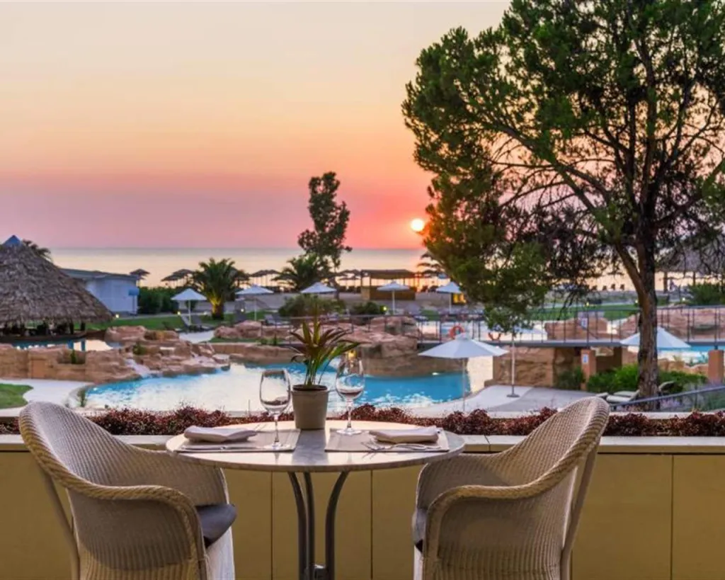 Porto Carras Grand Resort Meliton Hotel, Neos Marmaras, Grčka — fotografija 15