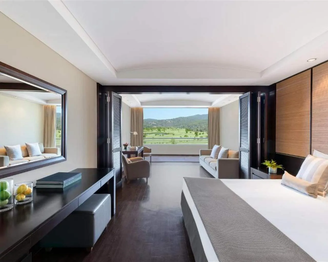 Porto Carras Grand Resort Meliton Hotel, Neos Marmaras, Grčka — Family Suite Golf View