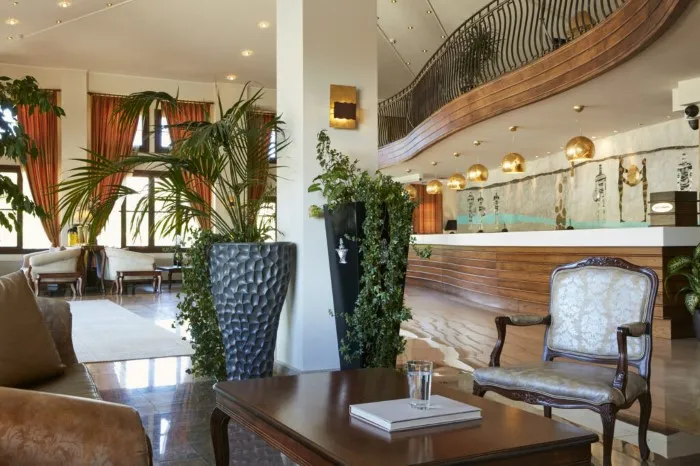 Anthemus Sea Beach Hotel & Spa, Akti Elias, Grčka — lobi