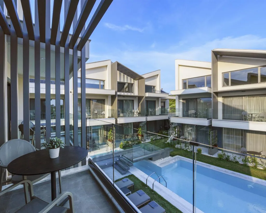 Serenity Suites Adults Only (12+), Nikiti, Grčka — smeštajna jedinica