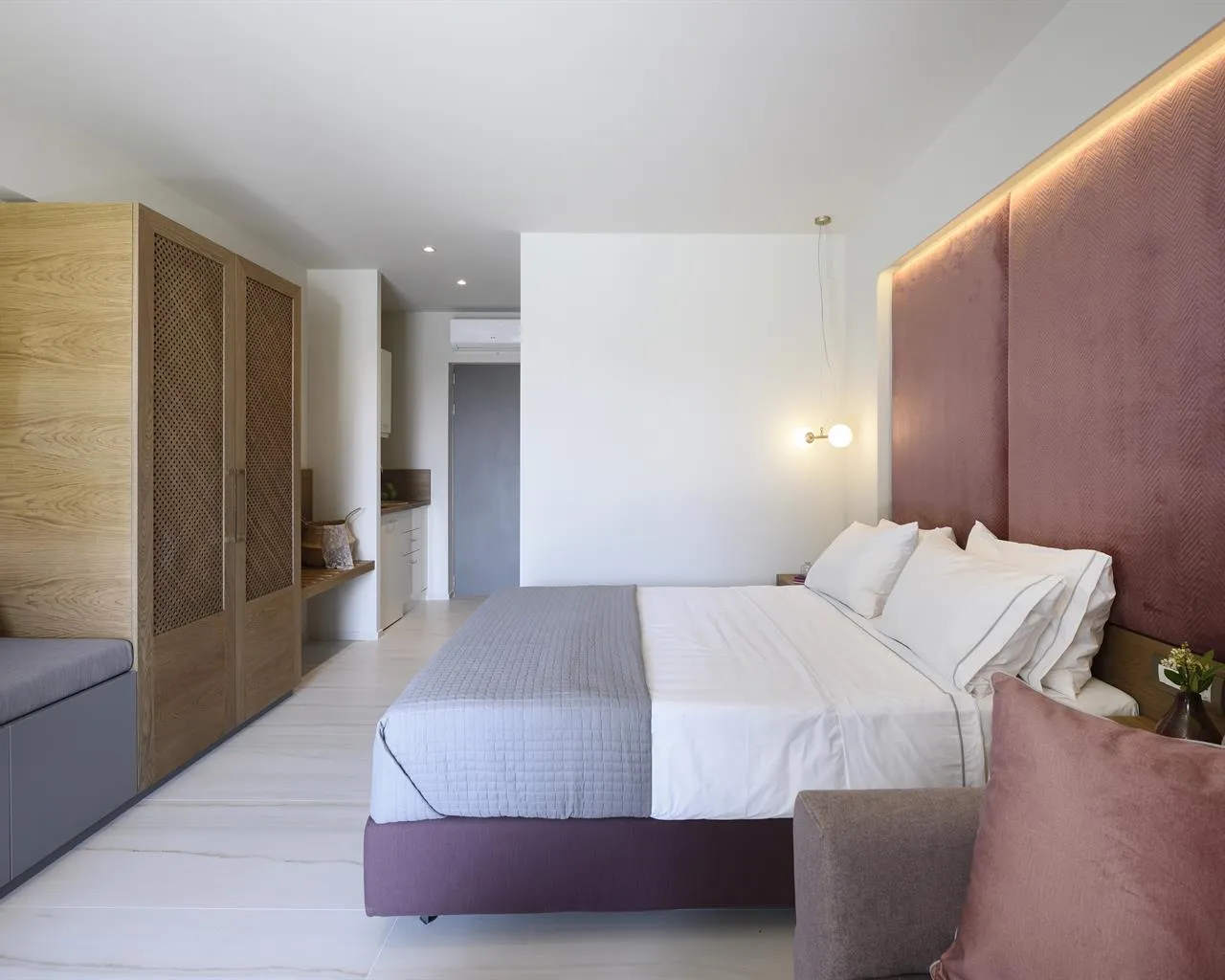 Serenity Suites Adults Only (12+), Nikiti, Grčka — Suite For Single Use Deluxe Pool View