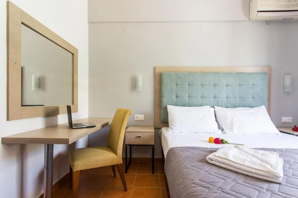 Coral Blue Hotel, Gerakini, Grčka — Economy Double Room