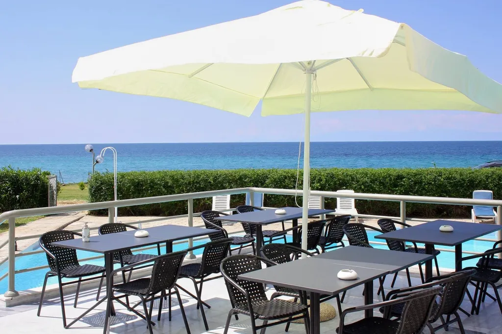 Skion Palace Beach Hotel, Grčka — plaža