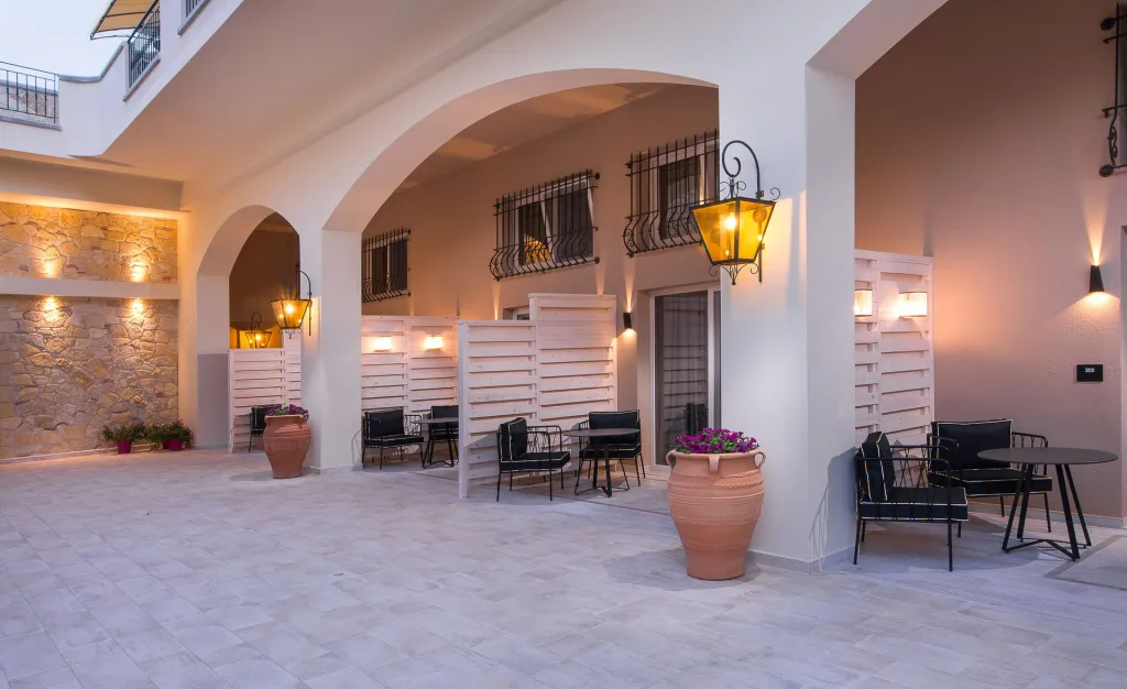Neikos Luxury Suites, Hanioti, Grčka — smeštajna jedinica