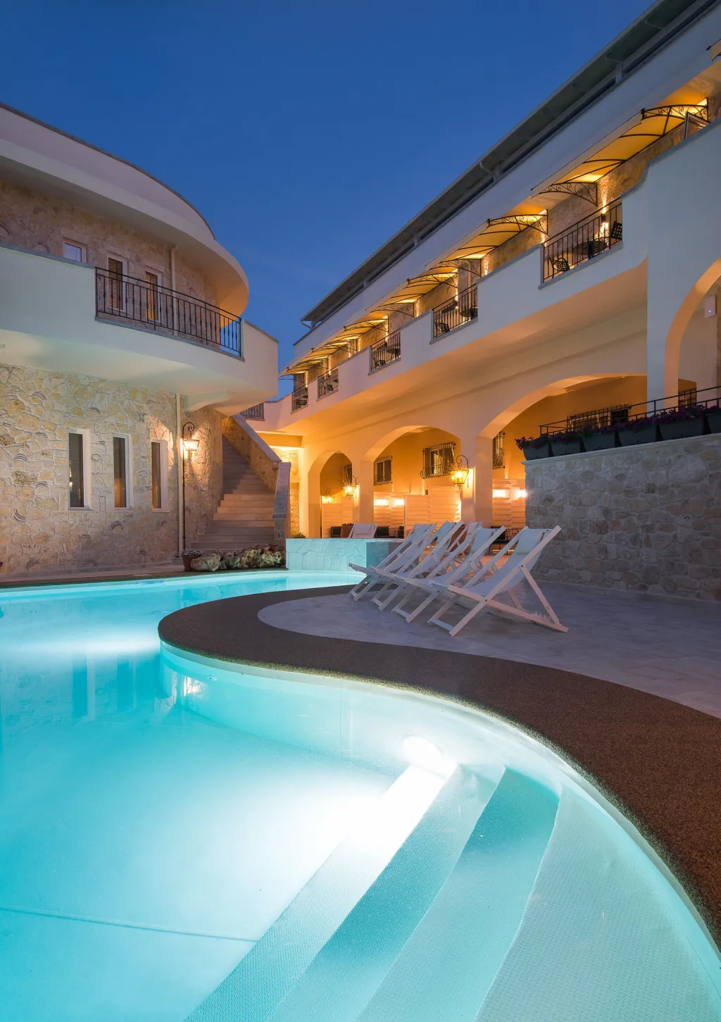 Neikos Luxury Suites, Hanioti, Grčka — smeštajna jedinica