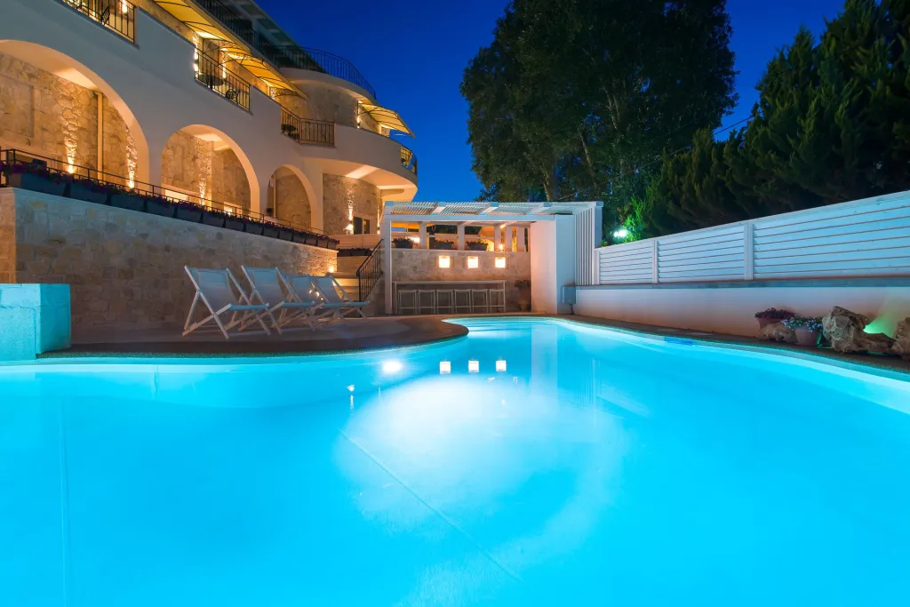 Neikos Luxury Suites, Hanioti, Grčka — smeštajna jedinica