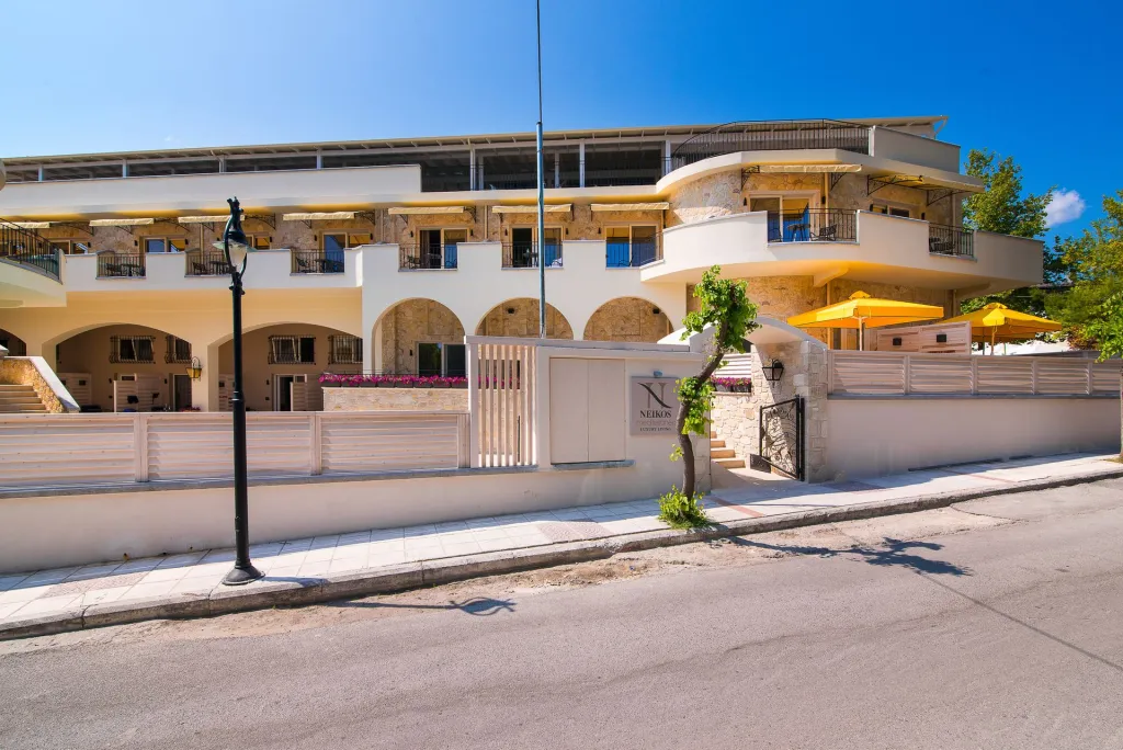 Neikos Luxury Suites, Hanioti, Grčka — smeštajna jedinica