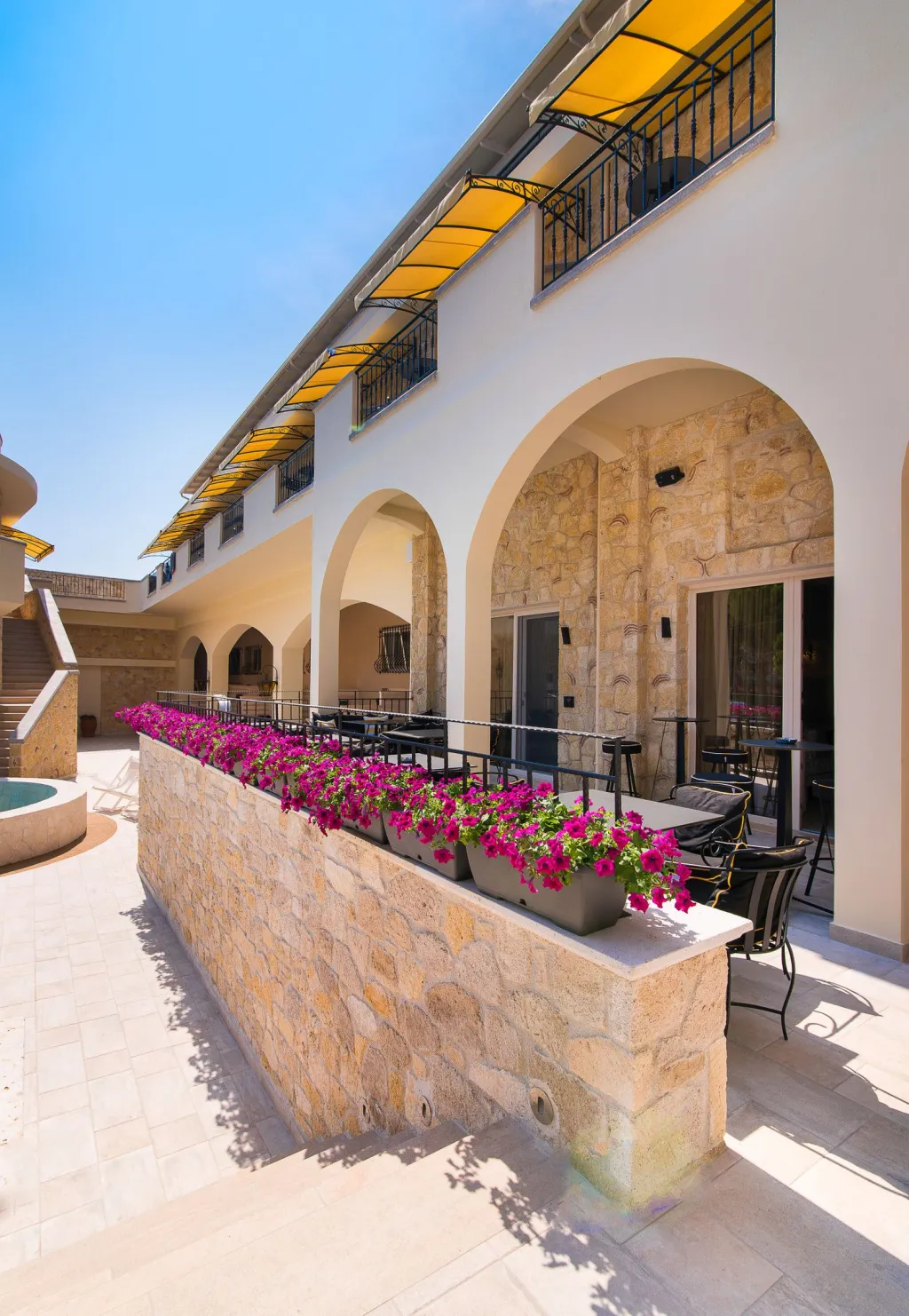 Neikos Luxury Suites, Hanioti, Grčka — smeštajna jedinica