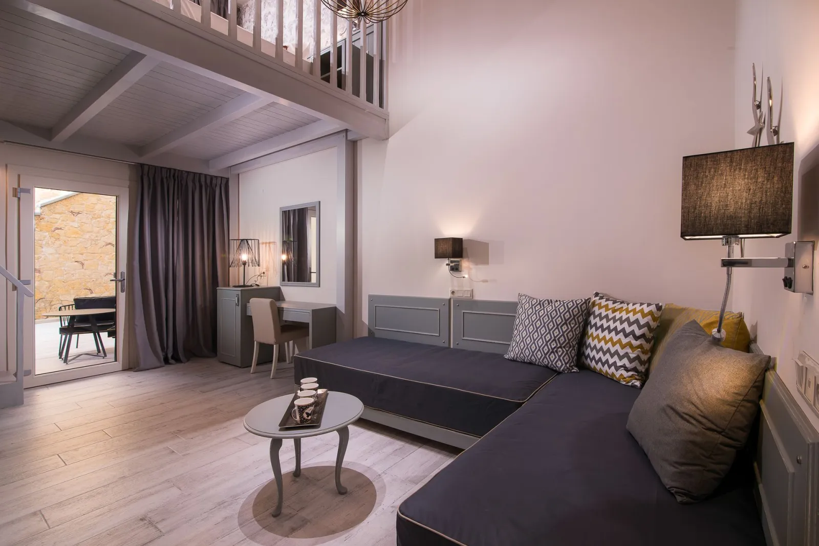 Neikos Luxury Suites, Hanioti, Grčka — Duplex Suite