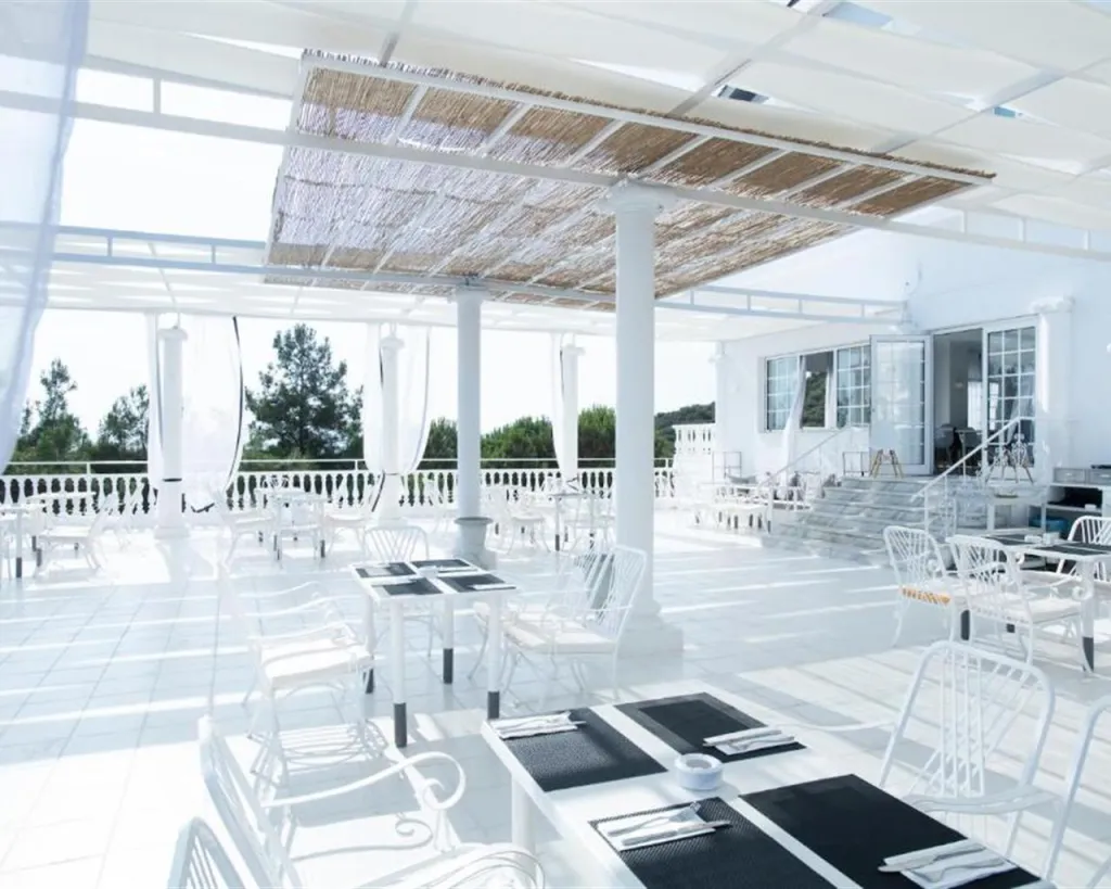 Bianco Olympico Beach Resort By Anayia All-Inclusive Resorts, Paralia Vatopoedi, Grčka — plaža