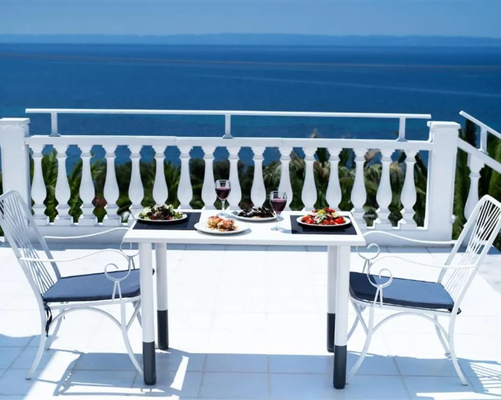 Bianco Olympico Beach Resort By Anayia All-Inclusive Resorts, Paralia Vatopoedi, Grčka — plaža