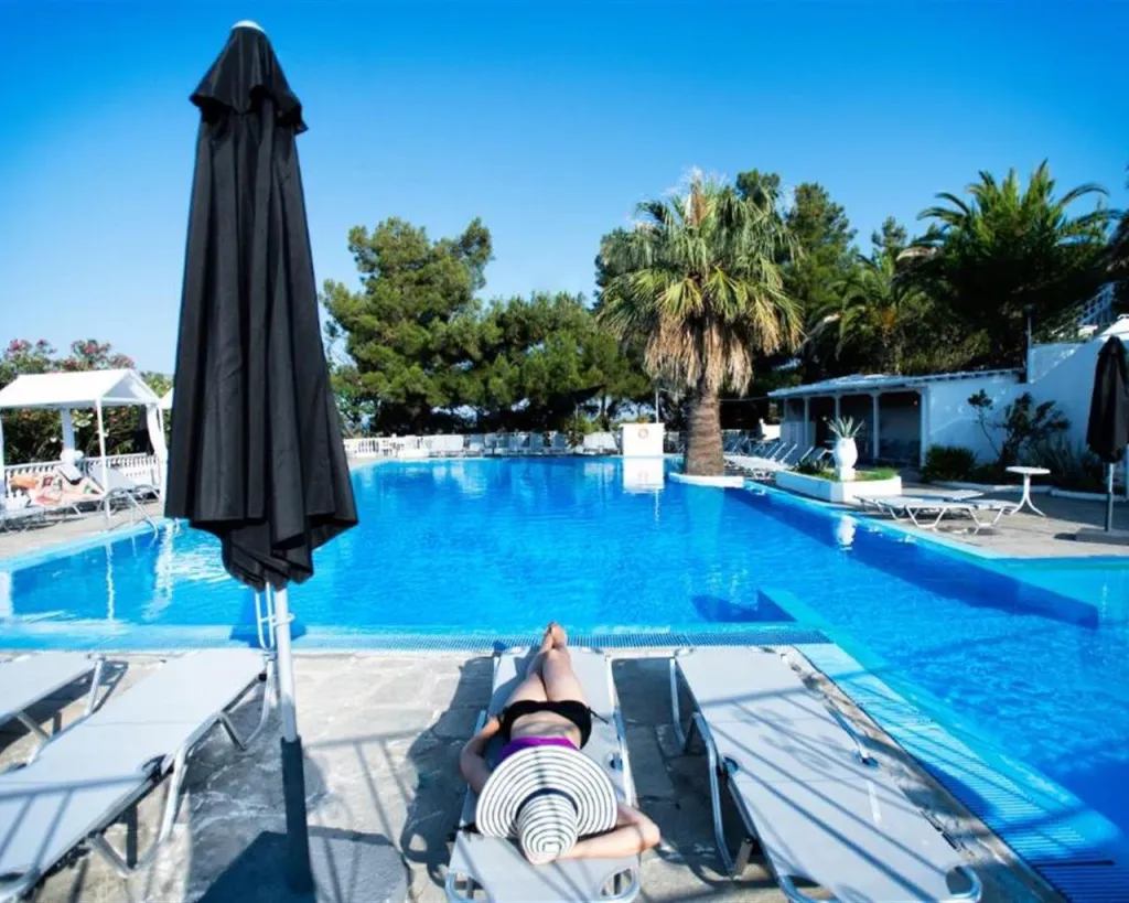 Bianco Olympico Beach Resort By Anayia All-Inclusive Resorts, Paralia Vatopoedi, Grčka — plaža
