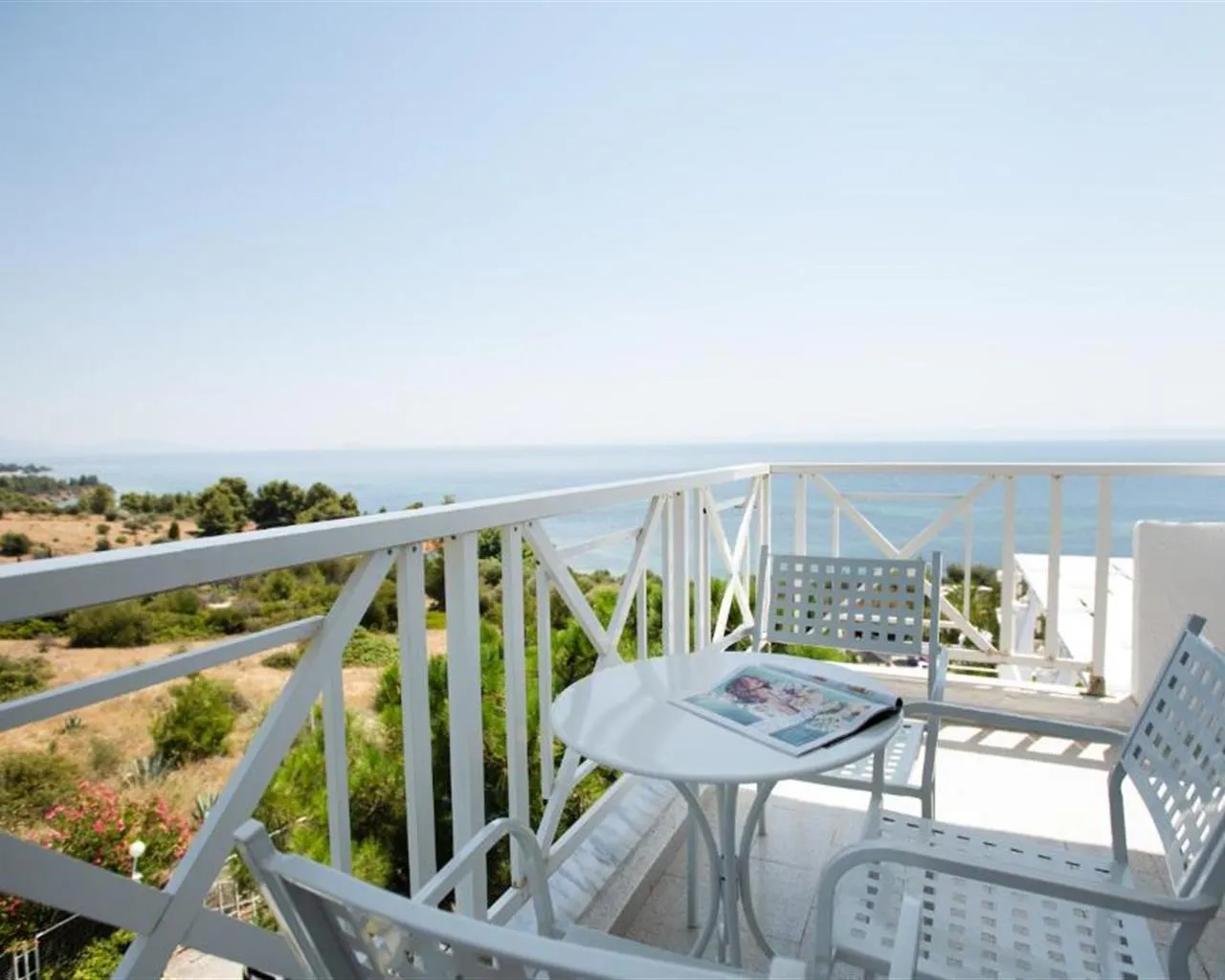 Bianco Olympico Beach Resort By Anayia All-Inclusive Resorts, Paralia Vatopoedi, Grčka — Suite  Superior Side Sea View