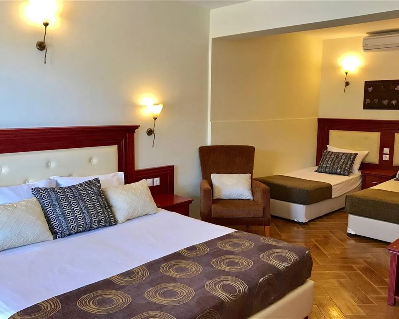 Village Mare Hotel, Metamorfozis, Grčka — Double Room  Superior Ground Floor Garden View