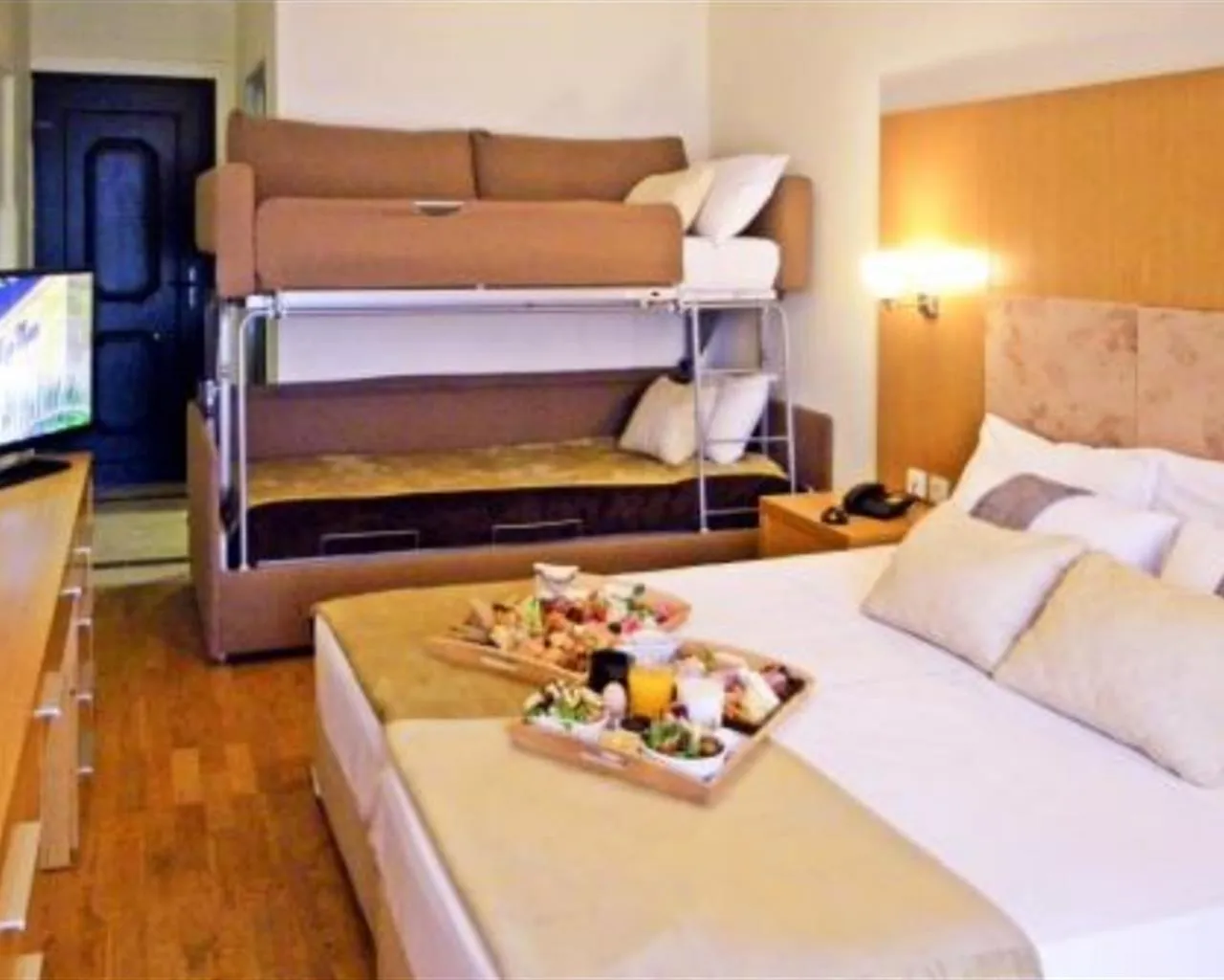 Village Mare Hotel, Metamorfozis, Grčka — Family Room Standard Bunkbed