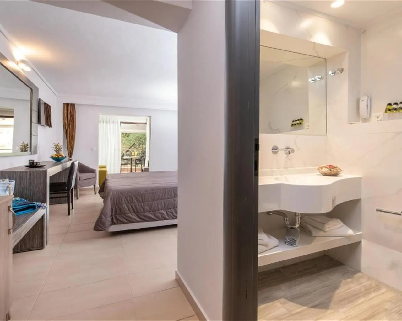 Lagomandra Hotel & Spa, Neos Marmaras, Grčka — Junior Suite Land View