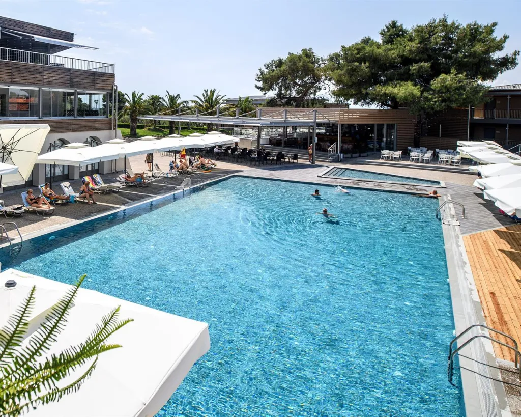 Blue Dolphin Resort Hotel, Metamorfozis, Grčka — fotografija 2