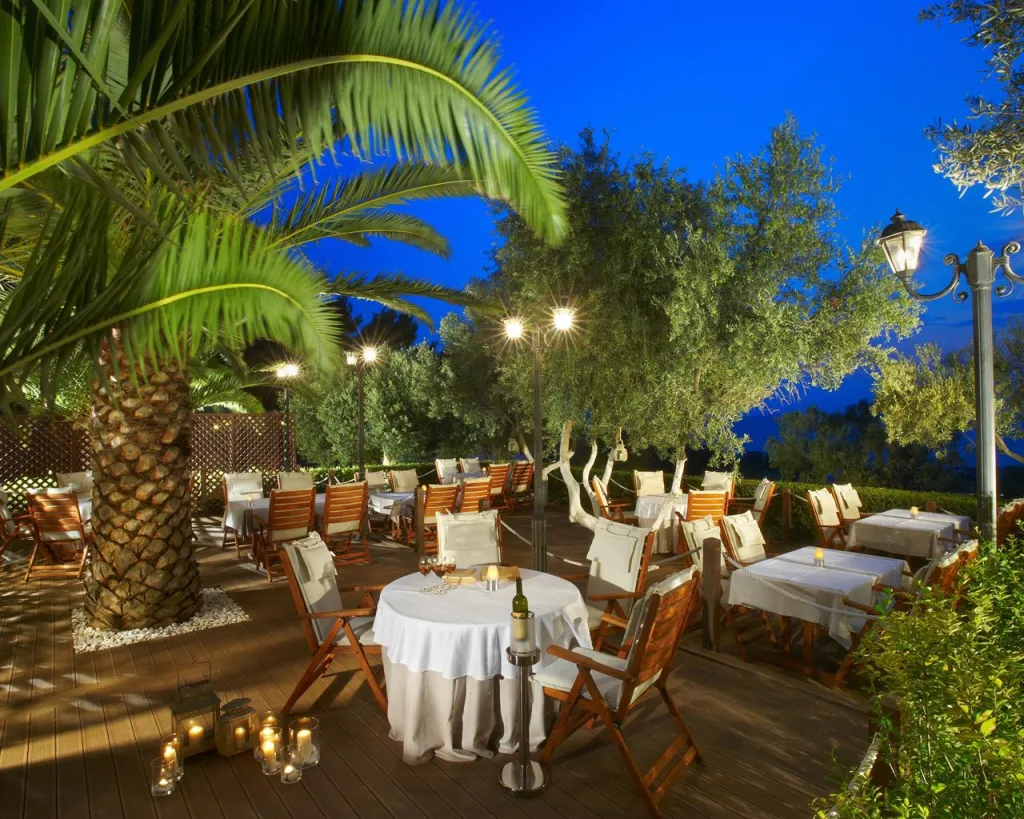 Blue Dolphin Resort Hotel, Metamorfozis, Grčka — fotografija 13