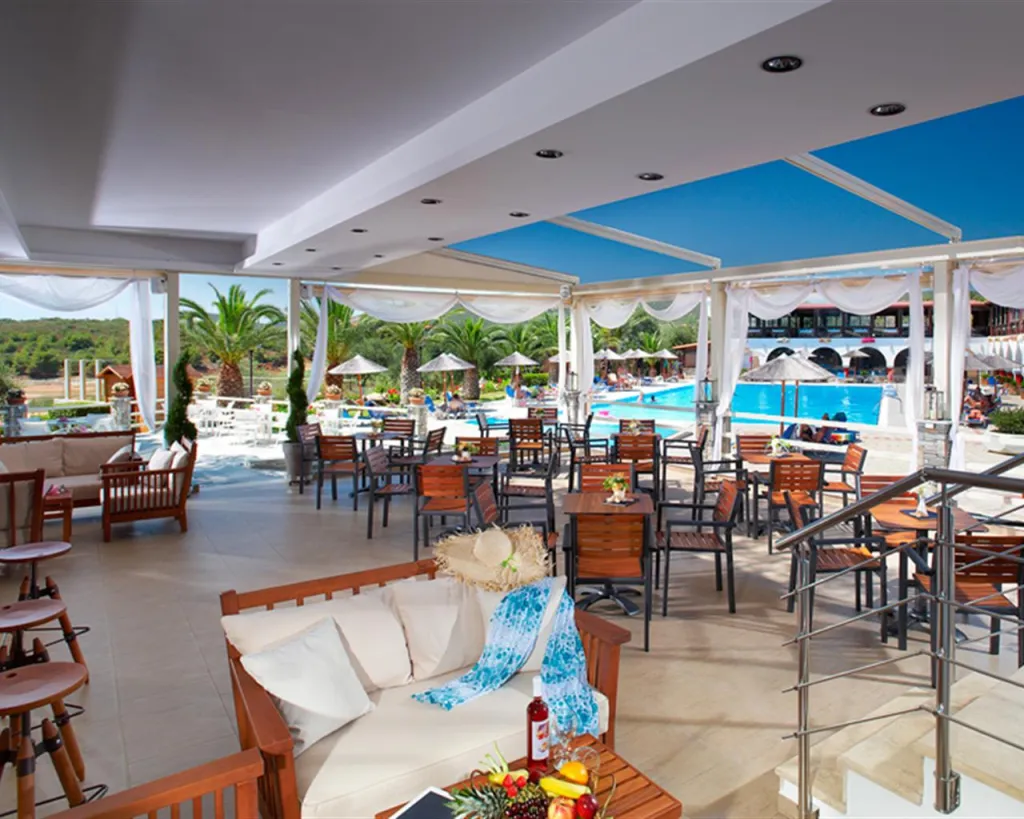 Blue Dolphin Resort Hotel, Metamorfozis, Grčka — fotografija 14
