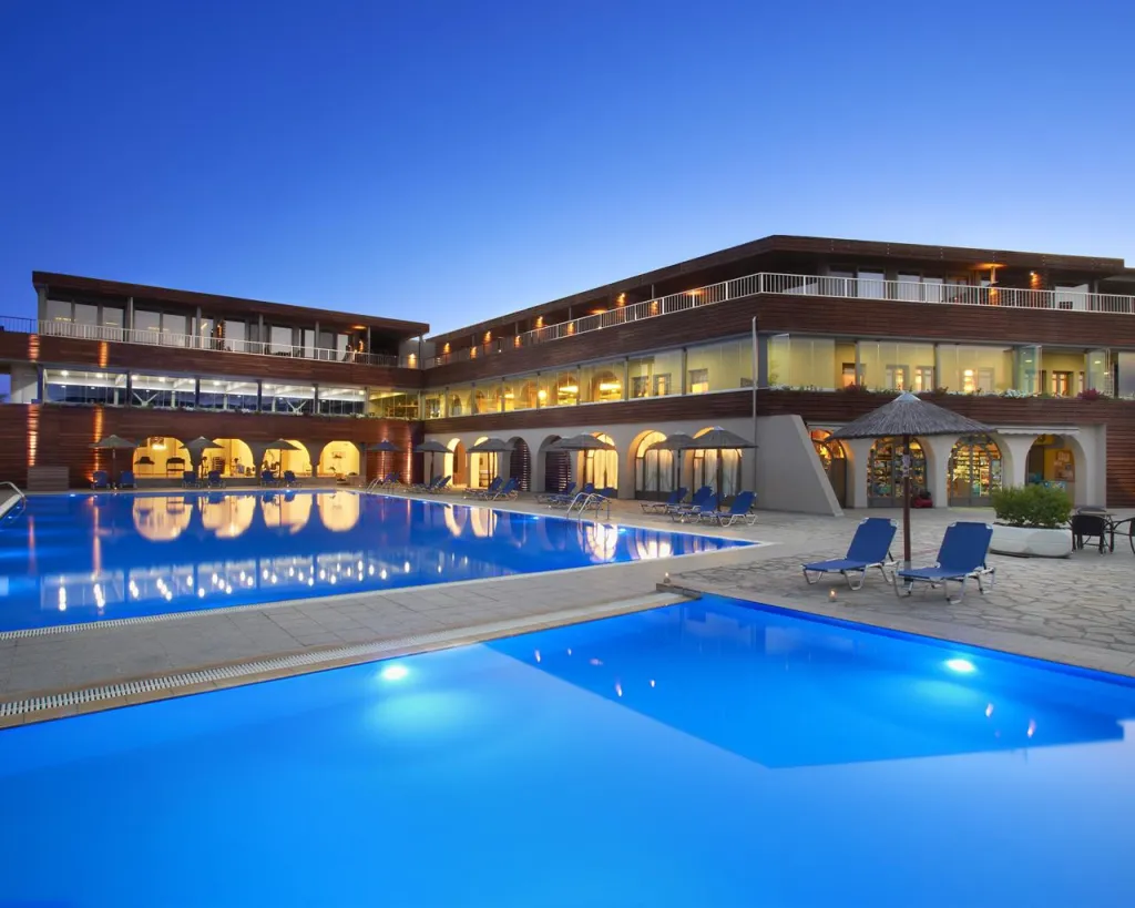 Blue Dolphin Resort Hotel, Metamorfozis, Grčka — fotografija 30