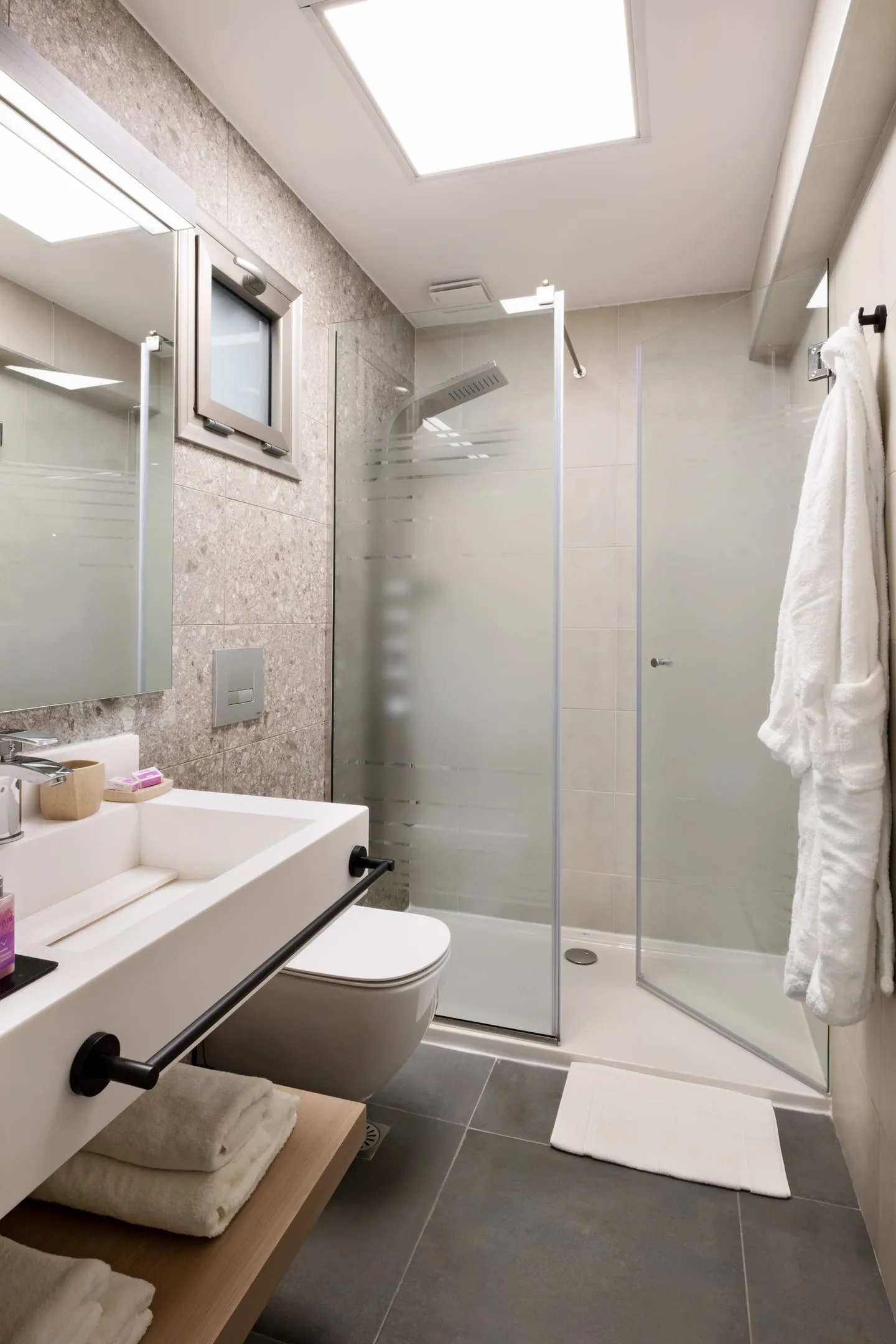Blue Dolphin Resort Hotel, Metamorfozis, Grčka — Family Suite Private Pool - Pool View
