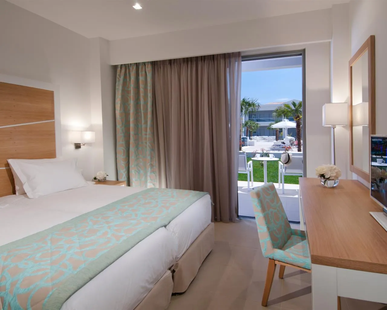 Blue Lagoon Princess Hotel, Kalives, Grčka — Family Room  BunkBed Garden View