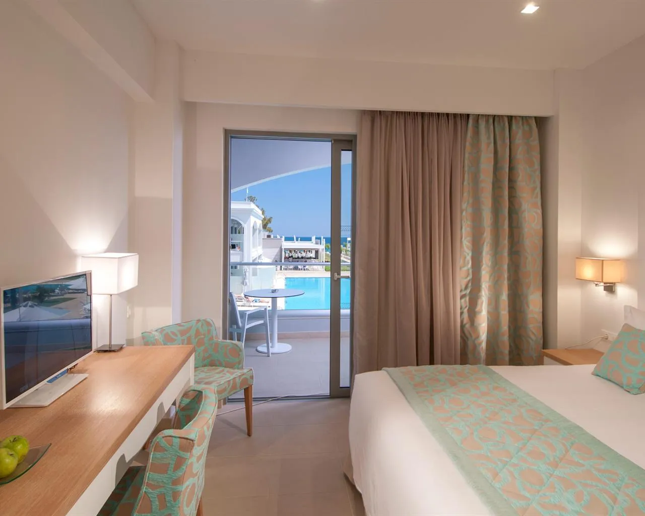 Blue Lagoon Princess Hotel, Kalives, Grčka — Family Room  BunkBed Sea View