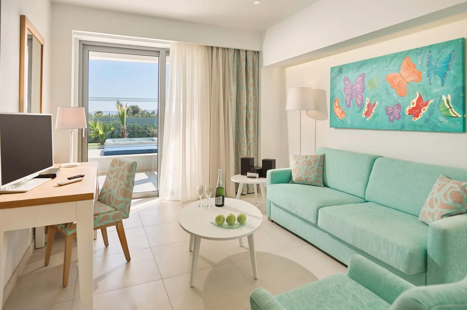 Blue Lagoon Queen, Kalives, Grčka — Junior Suite Jacuzzi (45 m2)