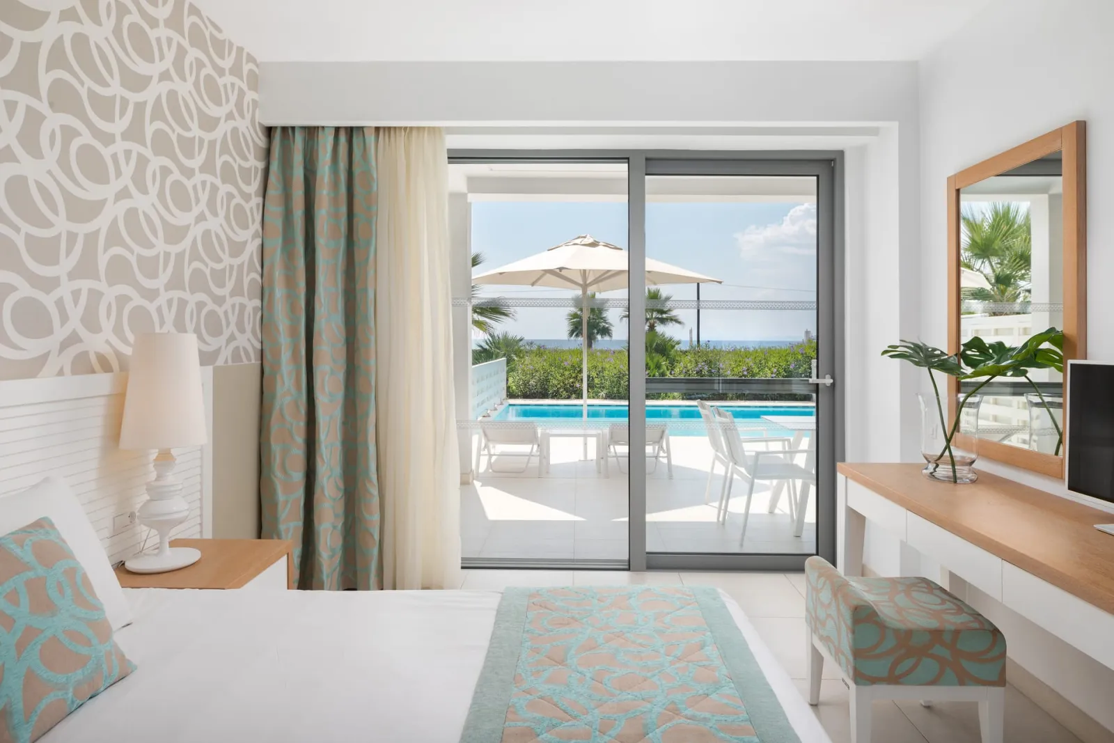 Blue Lagoon Queen, Kalives, Grčka — Suite Private Pool (53 - 57 m2)