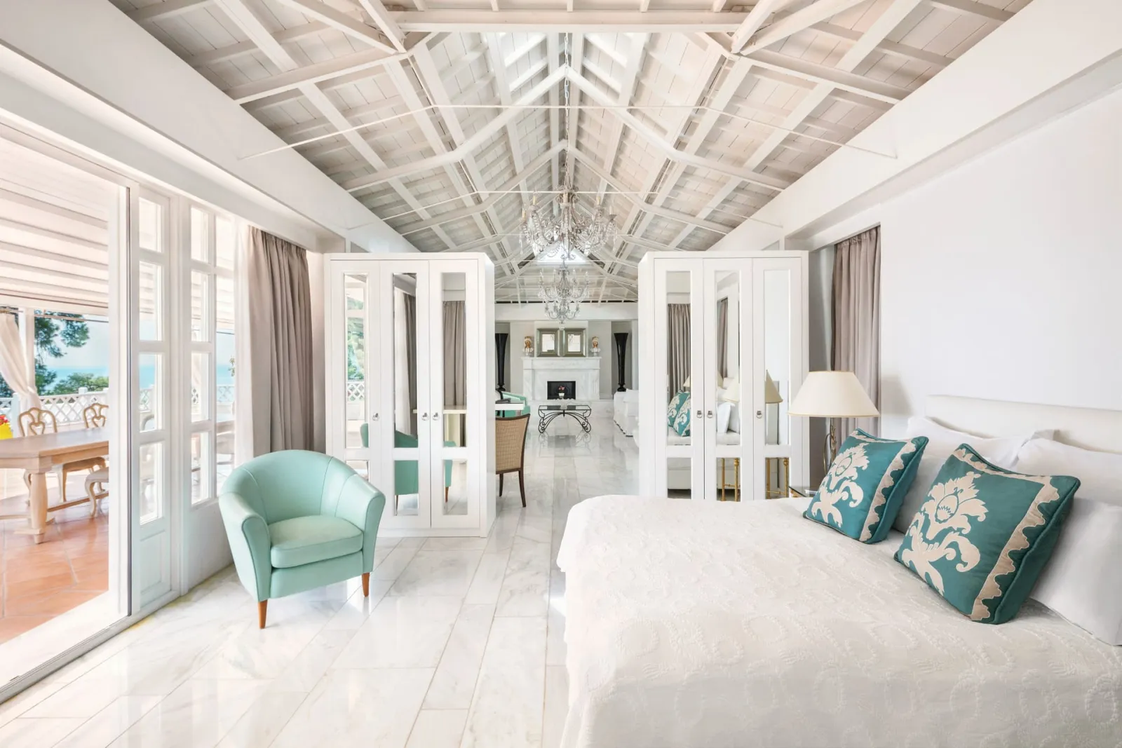 THE DANAI, Grčka — Seafront Penthouse Suite
