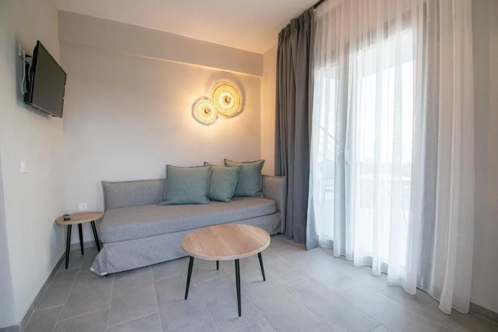 Heraclea Luxury Suites, Nea Iraklija, Grčka — fotografija 19