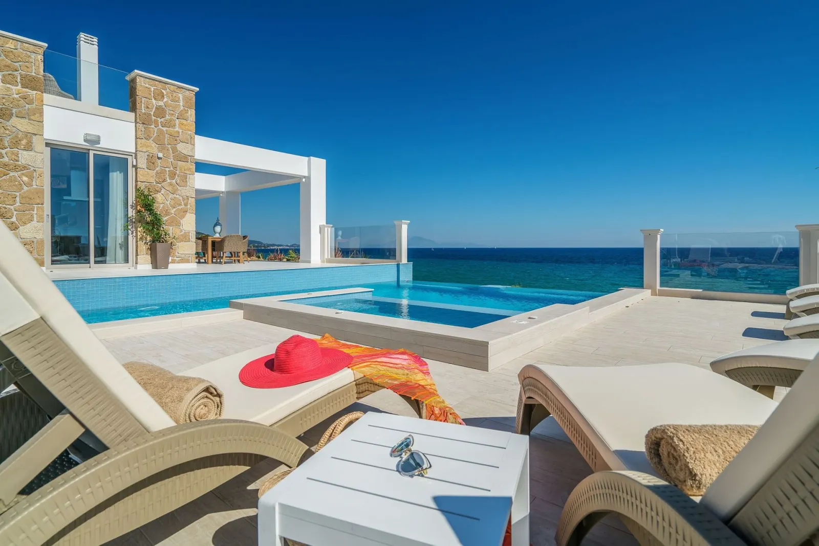 Tambouros Boutique Villas, Gerakas