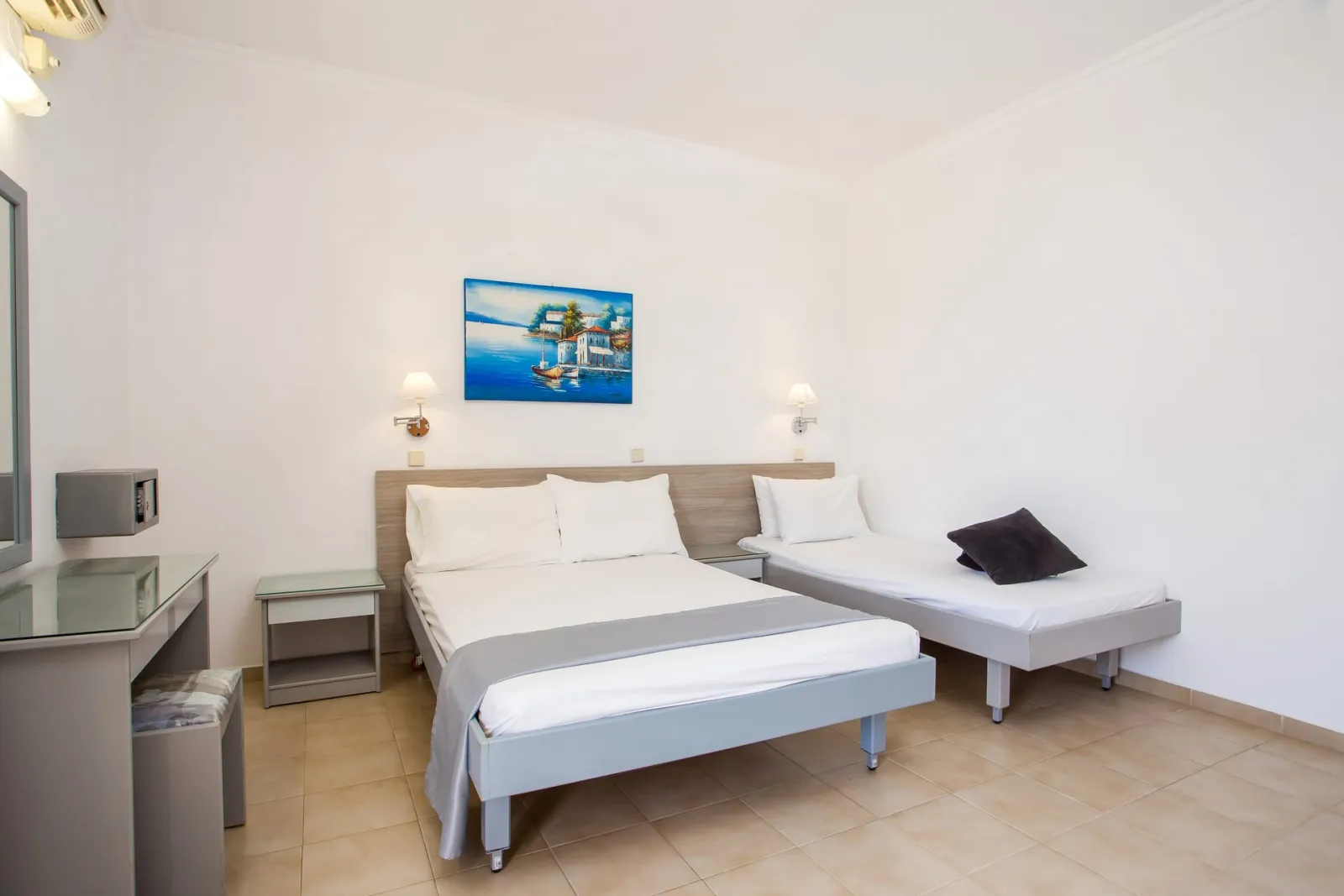 Tsampika Hotel, Rodos, Grčka — Triple Room Garden View