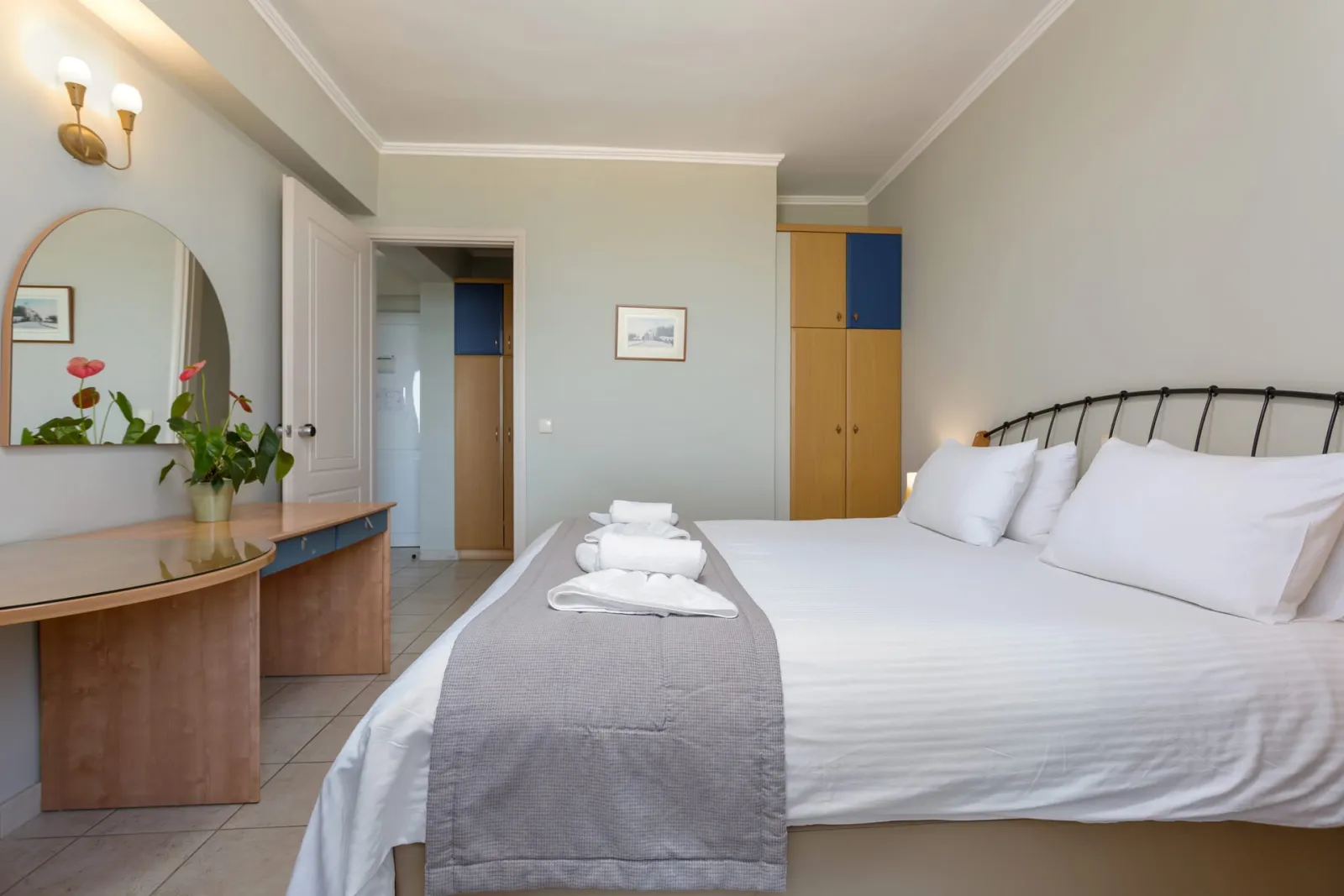 Xenos Kamara Beach Hotel, Argasi (Argassi), Grčka — Two-Bedroom Apartment with Side Sea View - Disability Access
