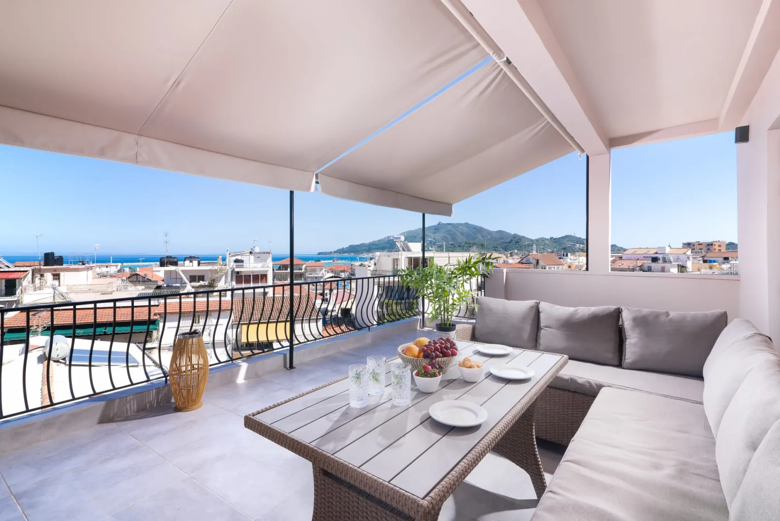 Lithies Zante Living, Grad Zakintos