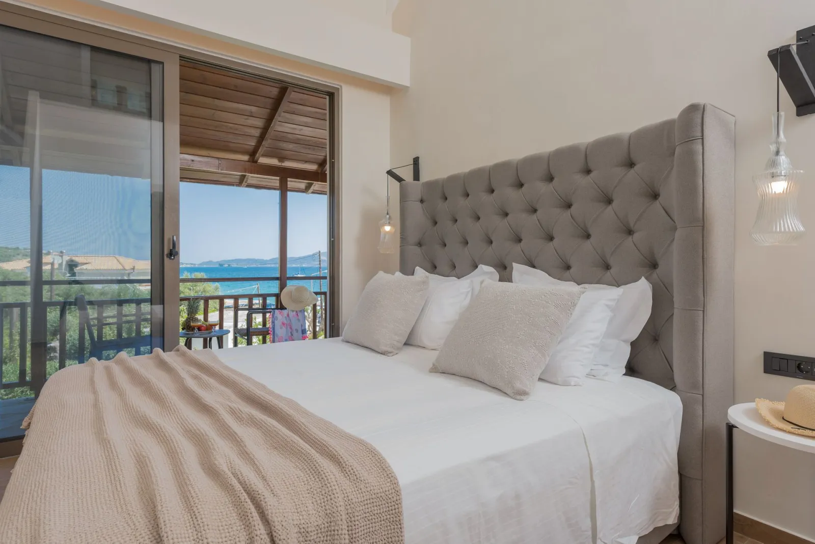Eptanisos Beachfront Suites Zante, Porto Kukla, Grčka — Family Loft Suite Sea View
