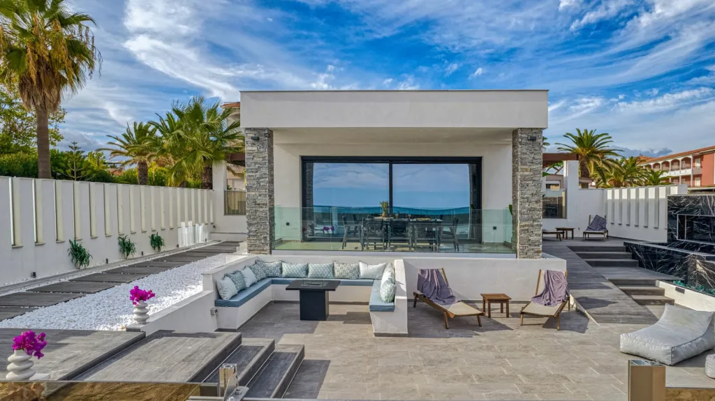 Villa V Zakynthos, Laganas, Grčka