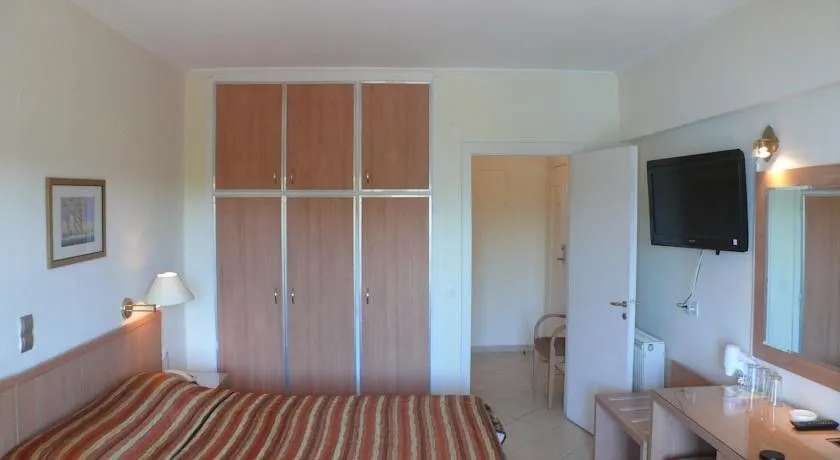 Danae Hotel Aegina, Egina, Grčka — Twin Room