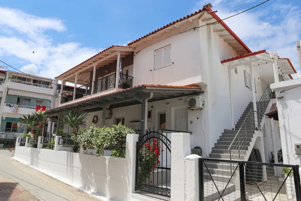 Gregory Apartments, Pefkohori, Grčka — fotografija 1