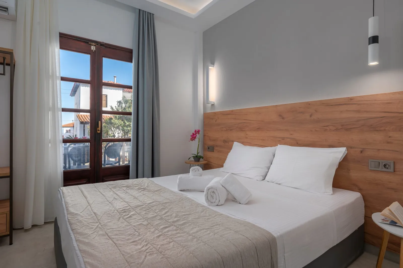 Eleon Suites & Apartments Halkidiki, Afitos, Grčka — One Bedroom Suite