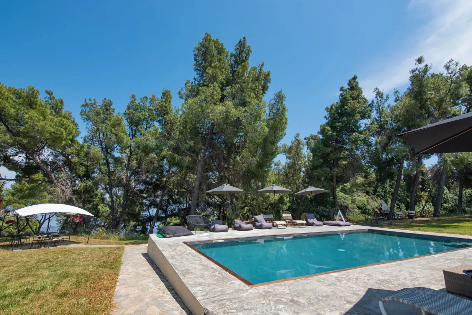 Pefkon Suites, Afitos, Grčka — Double Comfort Tent | Sea View