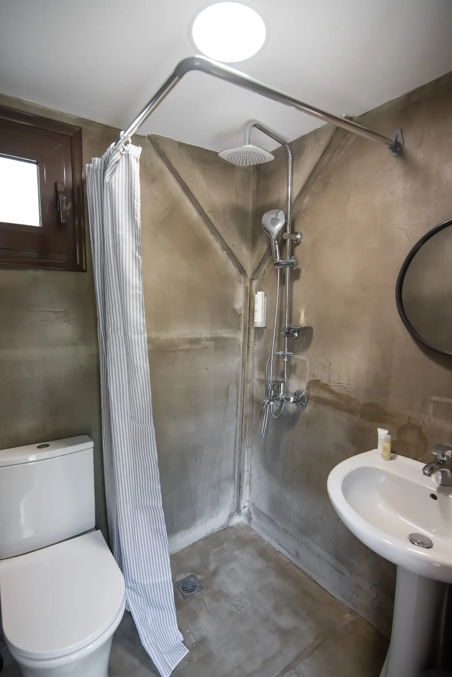 Pefkon Suites, Afitos, Grčka — Standard Double Room